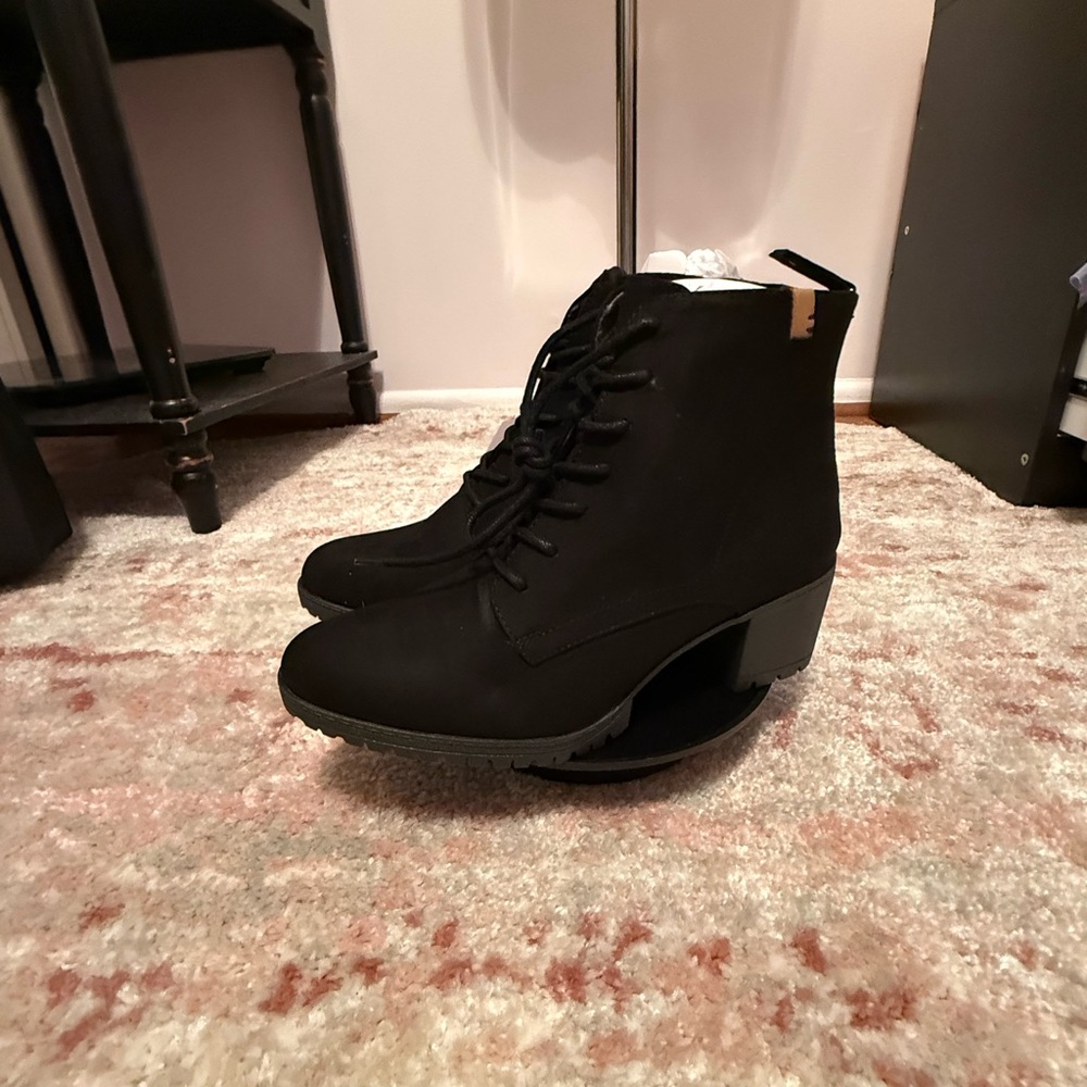 Dr. Scholl's Black Lace Up Boots